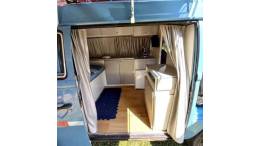 VOLKSWAGEN - KOMBI - 1999/1999 - Azul - R$ 65.000,00