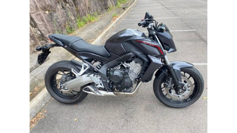HONDA - CB 650 - 2015/2015 - Cinza - R$ 36.800,00