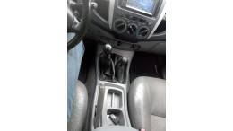 TOYOTA - HILUX - 2006/2006 - Prata - R$ 98.000,00